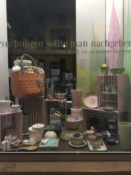 schaufenster_geschirr